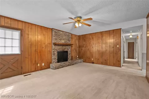 Living - 4638 Victoria Dr, Fort Smith, AR 72904 photo 5 of 6