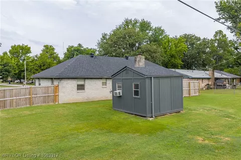 Exterior - 4638 Victoria Dr, Fort Smith, AR 72904 photo 2 of 7