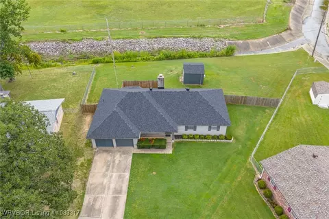 View/Area - 4638 Victoria Dr, Fort Smith, AR 72904 photo 4 of 5