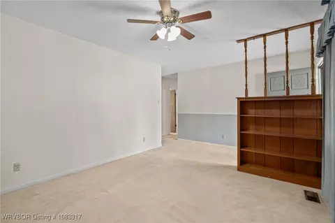 Living - 4638 Victoria Dr, Fort Smith, AR 72904 photo 2 of 6
