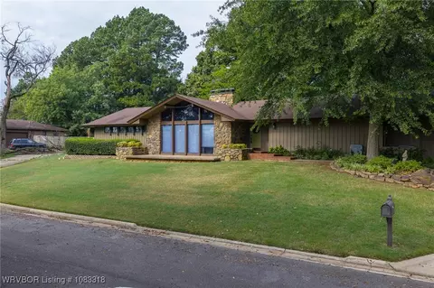 1021 N 60th Ter, Fort Smith, AR 72904