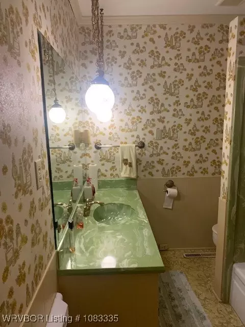 Bath - 2307 S M St, Fort Smith, AR 72901 photo 1 of 2