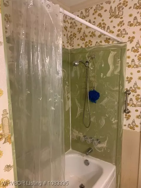 Bath - 2307 S M St, Fort Smith, AR 72901 photo 2 of 2