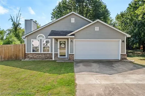 1906 N Hills Blvd, Van Buren, AR 72956