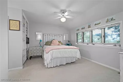 Bedroom - 10301 Stoneleige St, Fort Smith, AR 72908 photo 3 of 5