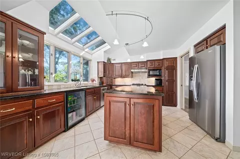 Kitchen - 10301 Stoneleige St, Fort Smith, AR 72908 photo 1 of 3