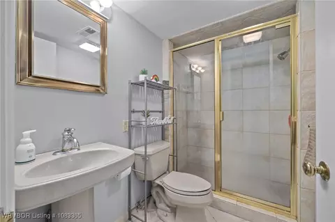 Bath - 10301 Stoneleige St, Fort Smith, AR 72908 photo 2 of 5