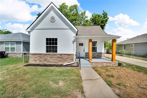 2029 N 12th St, Fort Smith, AR 72904