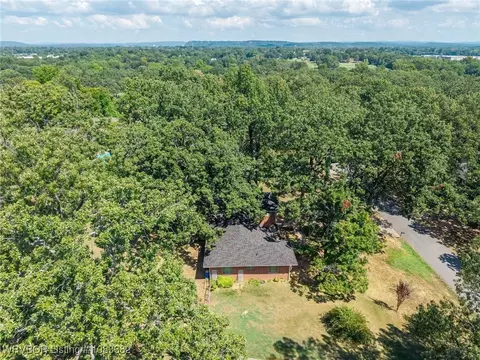View/Area - 1405 N 55th Ter, Fort Smith, AR 72904 photo 5 of 6