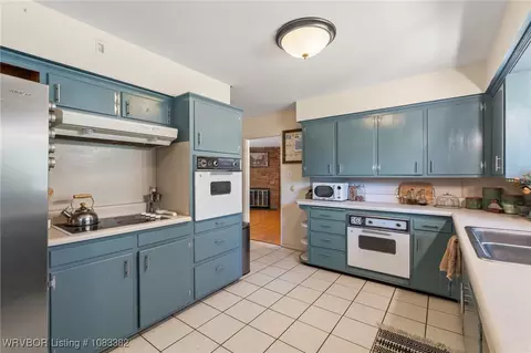 Kitchen - 1405 N 55th Ter, Fort Smith, AR 72904 photo 3 of 3