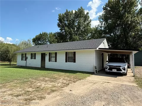 410 Maplewood Dr, Alma, AR 72921