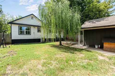 Exterior - 3907 Victory Cir, Fort Smith, AR 72904 photo 3 of 5