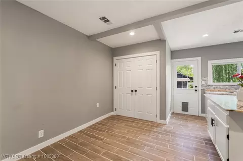 Entry Way - 3907 Victory Cir, Fort Smith, AR 72904 photo 1 of 1
