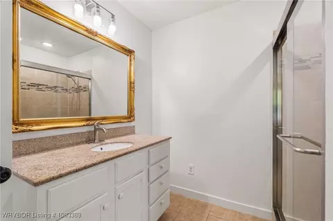 Bath - 3907 Victory Cir, Fort Smith, AR 72904 photo 1 of 4
