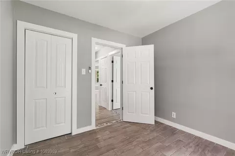 Bedroom - 3907 Victory Cir, Fort Smith, AR 72904 photo 4 of 8