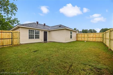 Exterior - 4208 Walnut Park Dr, Fort Smith, AR 72904 photo 4 of 6