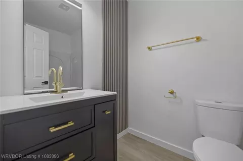 Bath - 4208 Walnut Park Dr, Fort Smith, AR 72904 photo 1 of 4