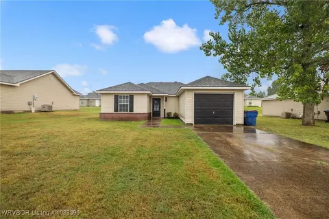 4208 Walnut Park Dr, Fort Smith, AR 72904