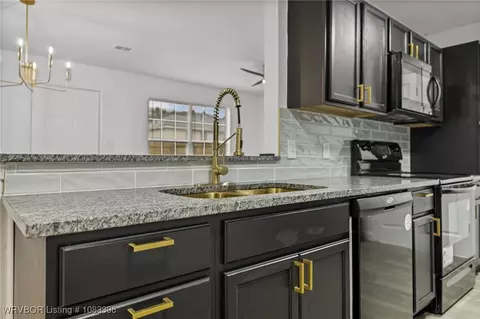 Kitchen - 4208 Walnut Park Dr, Fort Smith, AR 72904 photo 1 of 4