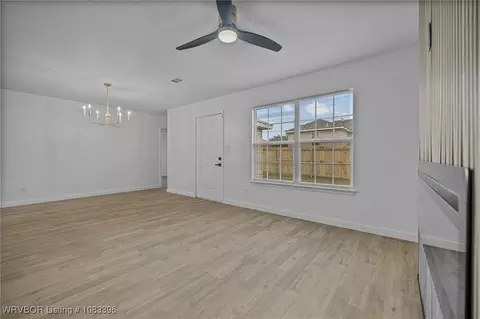 Living - 4208 Walnut Park Dr, Fort Smith, AR 72904 photo 4 of 4