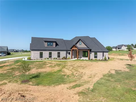 4423 Scott Farm Loop, Van Buren, AR 72956