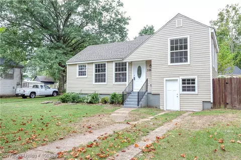 3904 Macarthur Dr, Fort Smith, AR 72904 photo 3