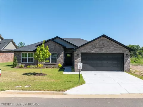 1020 Hunter Dr, Barling, AR 72923