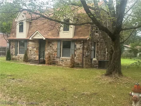 375 Pine St, Waldron, AR 72958 photo 1