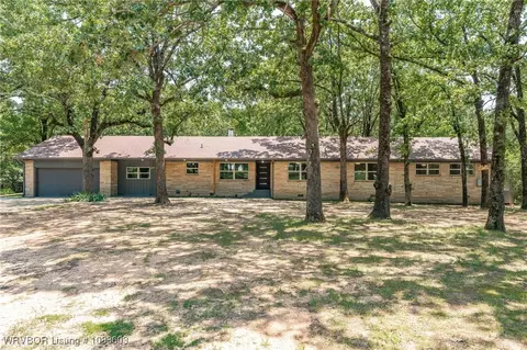 900 Louise St, Poteau, OK 74953