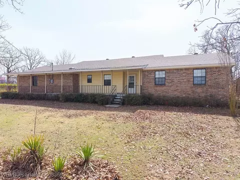 8437 Sebastian Lake Dr, Hackett, AR 72937