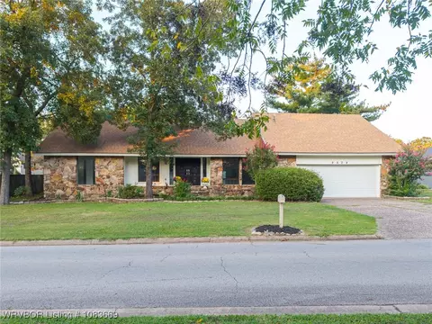 9609 Jenny Lind Rd, Fort Smith, AR 72908