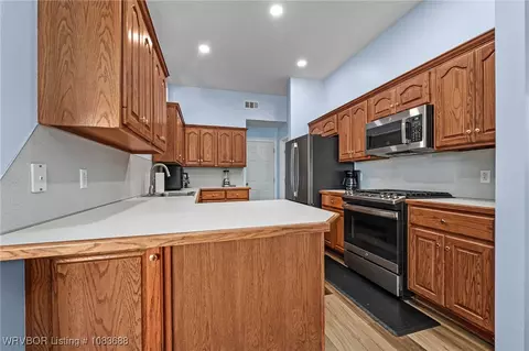 Kitchen - 5509 Remington Way, Fort Smith, AR 72916 photo 3 of 5