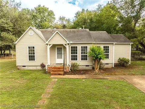 4220 Tilles Ave, Fort Smith, AR 72903