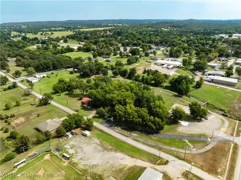 View/Area - 202 Hooper St, Hackett, AR 72937 photo 4 of 5