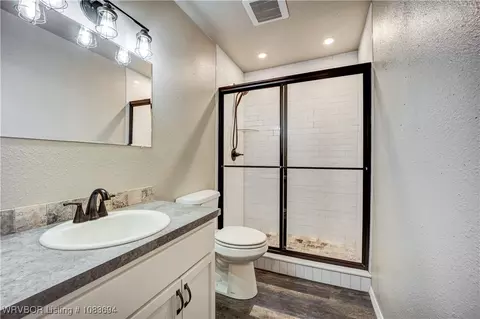 Bath - 202 Hooper St, Hackett, AR 72937 photo 1 of 2