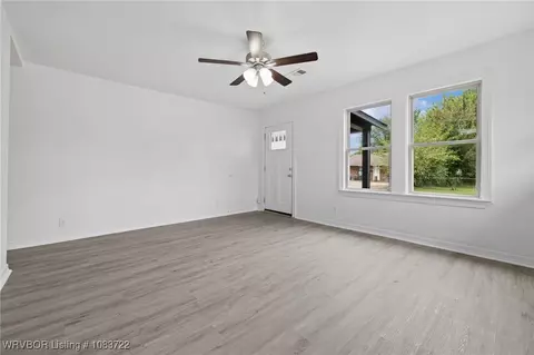 Living - 4705 Johnson St, Fort Smith, AR 72904 photo 1 of 3