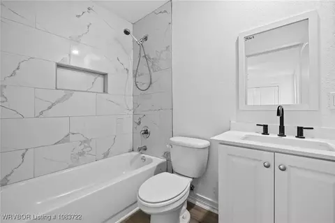 Bath - 4705 Johnson St, Fort Smith, AR 72904 photo 1 of 2