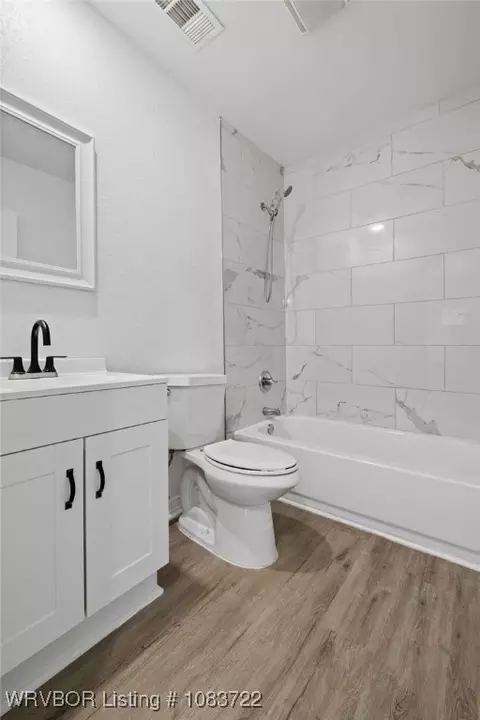 Bath - 4705 Johnson St, Fort Smith, AR 72904 photo 2 of 2
