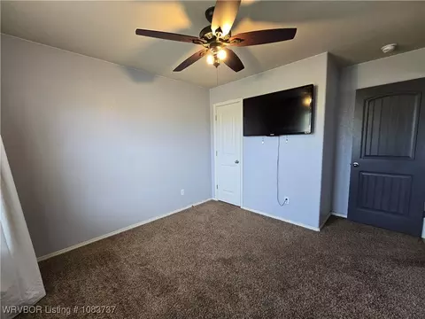 Bedroom - 211 Colony Ct, Barling, AR 72923 photo 4 of 9