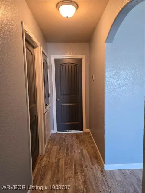 Entry Way - 211 Colony Ct, Barling, AR 72923 photo 1 of 1