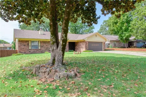 3206 S 64th Cir, Fort Smith, AR 72903 photo 3