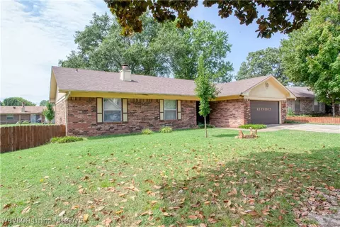 3206 S 64th Cir, Fort Smith, AR 72903 photo 2