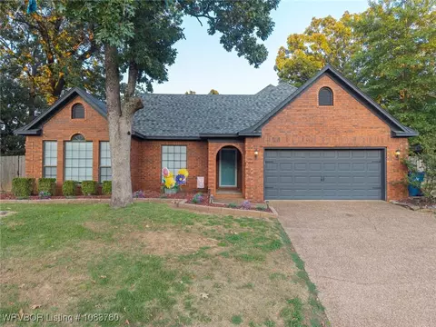 9705 Muirfield Cir, Fort Smith, AR 72908