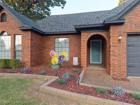 Exterior - 9705 Muirfield Cir, Fort Smith, AR 72908 photo 8 of 17