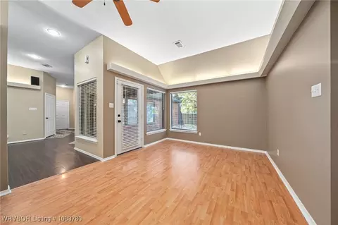 Living - 9705 Muirfield Cir, Fort Smith, AR 72908 photo 6 of 7