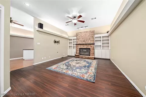 Living - 9705 Muirfield Cir, Fort Smith, AR 72908 photo 1 of 7