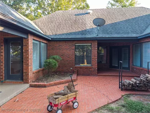 Exterior - 9705 Muirfield Cir, Fort Smith, AR 72908 photo 13 of 17