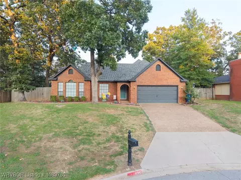 Exterior - 9705 Muirfield Cir, Fort Smith, AR 72908 photo 6 of 17