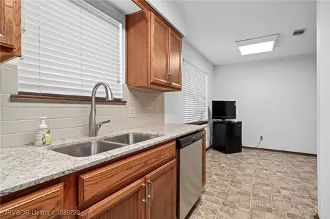 9135 Skypark Dr, Fort Smith, AR 72903 photo 18
