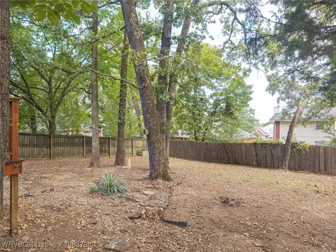 Exterior - 3509 Coventry Ln, Fort Smith, AR 72908 photo 3 of 4